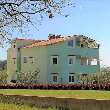 Apartmani Natasa Vrsar Exterior foto