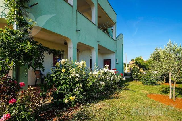 Apartmani Natasa Vrsar Exterior foto