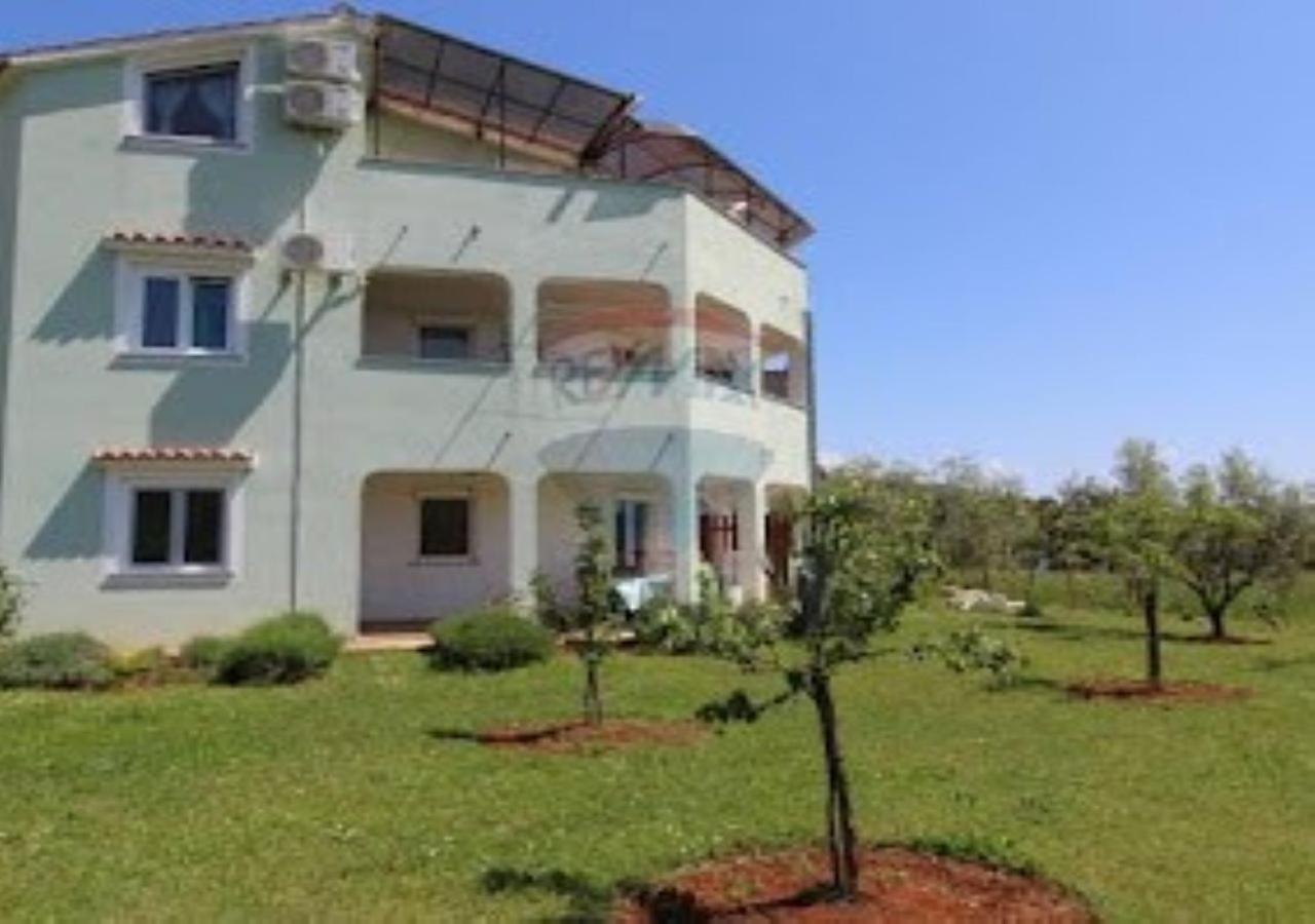 Apartmani Natasa Vrsar Exterior foto